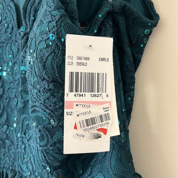 NEW Macy’s Speechless Emerald Green Sequin Lace Fit & Flare Formal Dress Size 13 - Picture 5 of 10